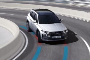 Listrik & Bensin: Rahasia Mobil Hybrid Irit?