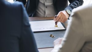 Tarif Trump 19% ke RI: Asuransi Ketiban Untung?