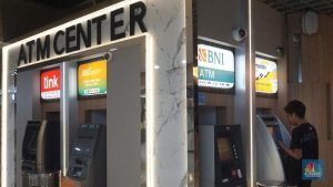 Panik ATM Ketelan? Jangan Buru-Buru! Ini Solusinya!