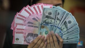 Rupiah Terkapar! Dolar AS Sentuh Rp16.585, Rekor Baru?
