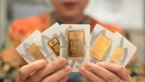 Harga Emas Hari Ini Turun Rp 13.000/Gram! Ini Dampaknya bagi Investor dan Konsumen