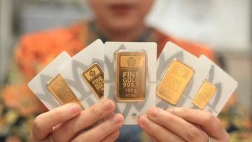 Harga Emas Hari Ini Turun Rp 13.000/Gram! Ini Dampaknya bagi Investor dan Konsumen