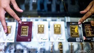 Harga Emas Antam Hari Ini Jatuh! Harga Turun Drastis, Penyebab dan Dampaknya bagi Investor